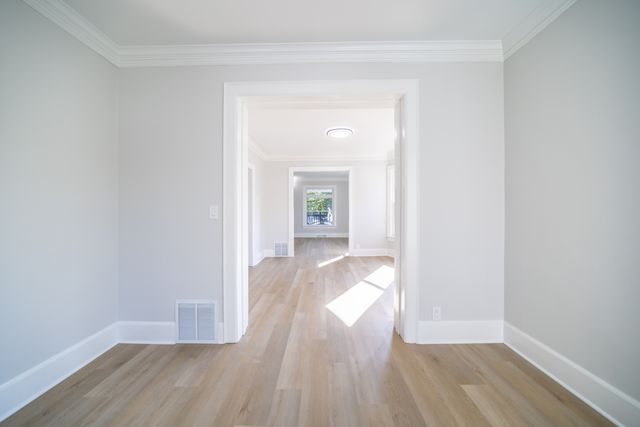 414 Billings Street, Elgin, IL 60123