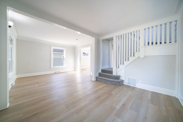 414 Billings Street, Elgin, IL 60123