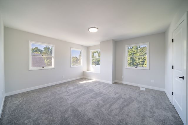 414 Billings Street, Elgin, IL 60123