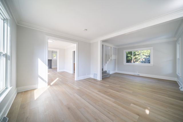 414 Billings Street, Elgin, IL 60123