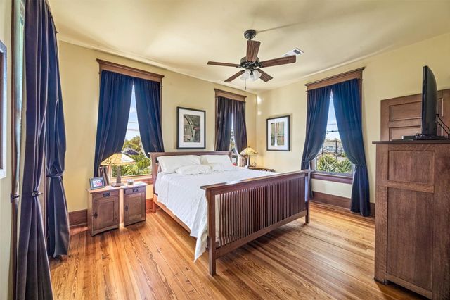 3315 Avenue O, Galveston, TX 77550