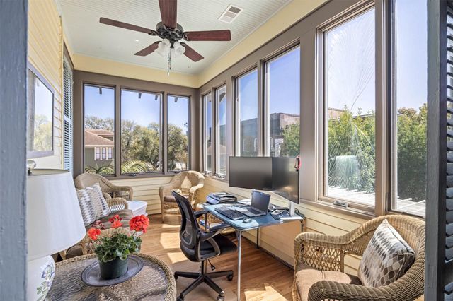 3315 Avenue O, Galveston, TX 77550