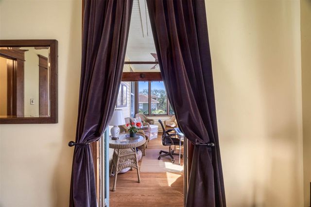 3315 Avenue O, Galveston, TX 77550