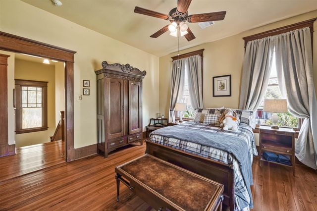 3315 Avenue O, Galveston, TX 77550