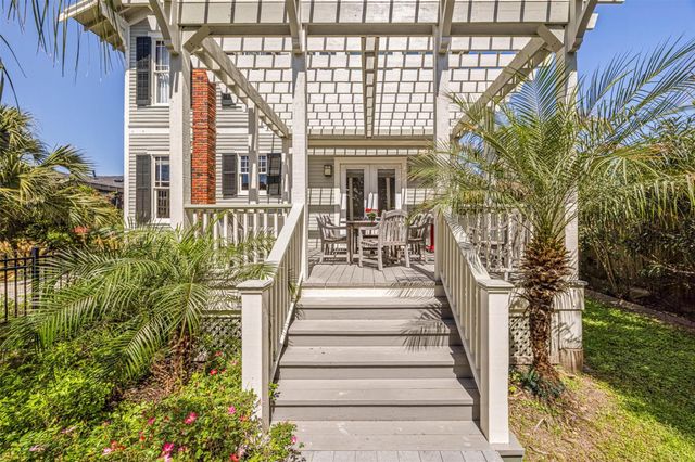 3315 Avenue O, Galveston, TX 77550