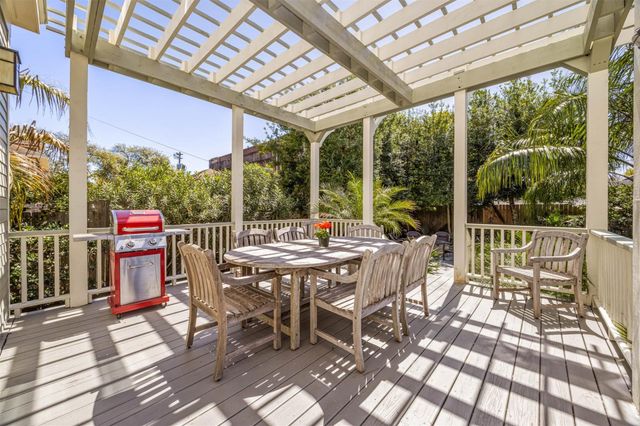 3315 Avenue O, Galveston, TX 77550