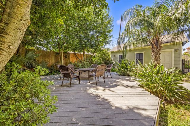 3315 Avenue O, Galveston, TX 77550