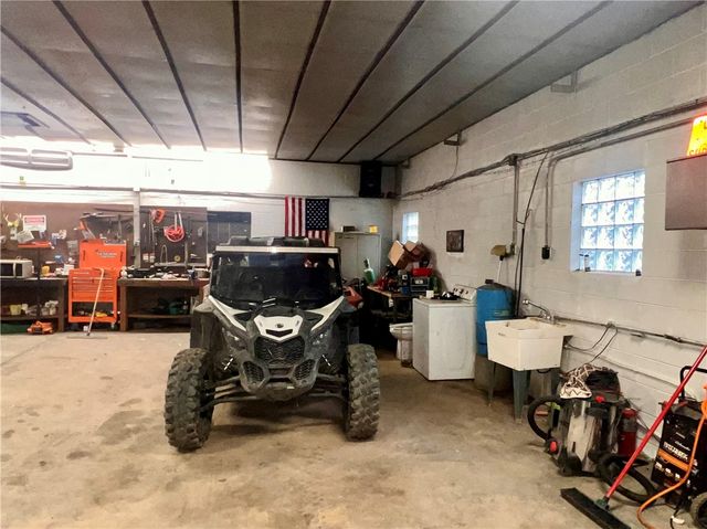 460 Davidson Rd, Plum Boro, PA 15239