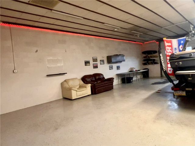 460 Davidson Rd, Plum Boro, PA 15239