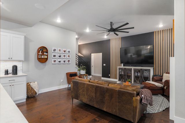 932 E Downshire Drive, Nixa, MO 65714