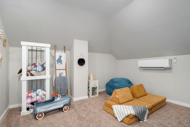 932 E Downshire Drive, Nixa, MO 65714