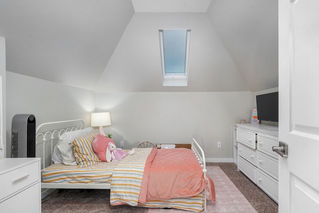 932 E Downshire Drive, Nixa, MO 65714