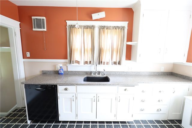 43 Admiral Kalbfus Road, Newport, RI 02840