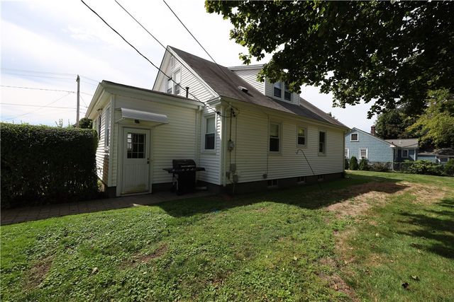 43 Admiral Kalbfus Road, Newport, RI 02840