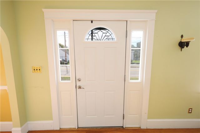 43 Admiral Kalbfus Road, Newport, RI 02840