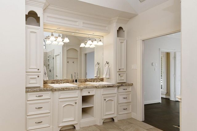 15 Carriage Pines Court, The Woodlands, TX 77381