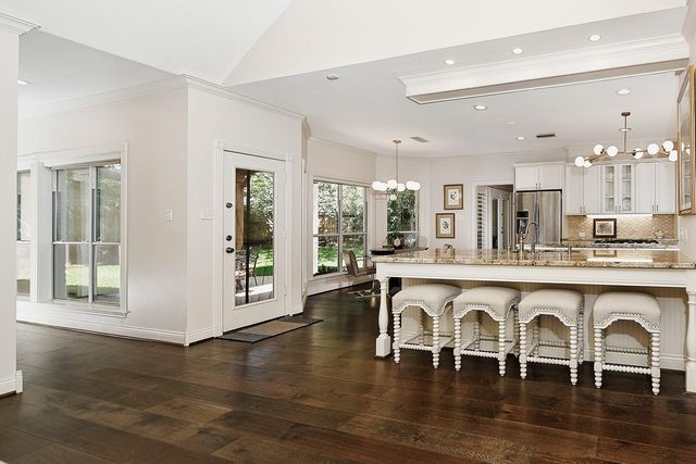 15 Carriage Pines Court, The Woodlands, TX 77381