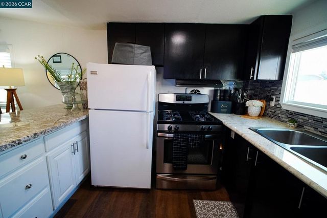 3875 Castro Valley Blvd, Castro Valley, CA 94546
