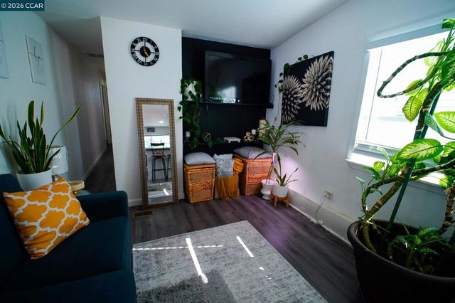 3875 Castro Valley Blvd, Castro Valley, CA 94546