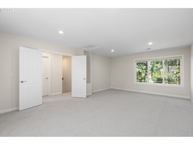 12565 Nw WELSH Dr, Portland, OR 97229