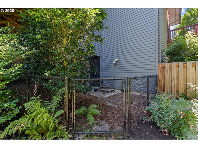 12565 Nw WELSH Dr, Portland, OR 97229