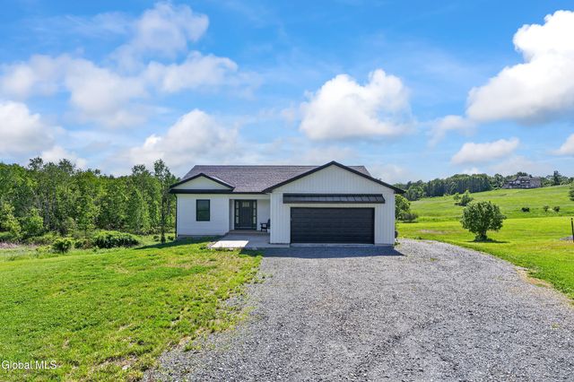 205 Weatherwax Road, Poestenkill, NY 12140