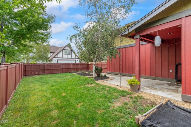 1235 NW Fort Clatsop Street, Bend, OR 97703