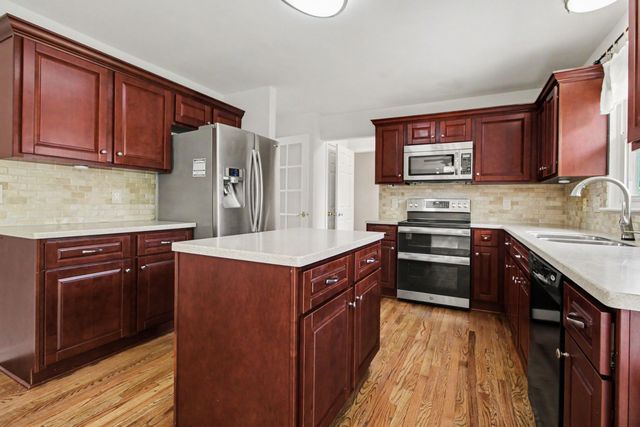 7469 Dover Drive, Ypsilanti Twp, MI 48197