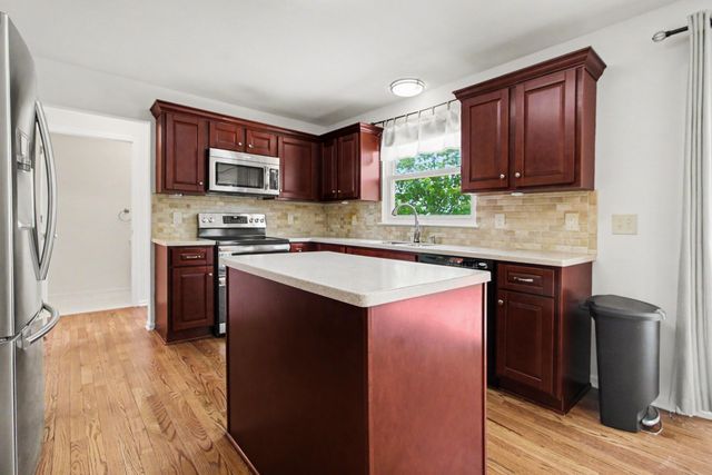 7469 Dover Drive, Ypsilanti Twp, MI 48197