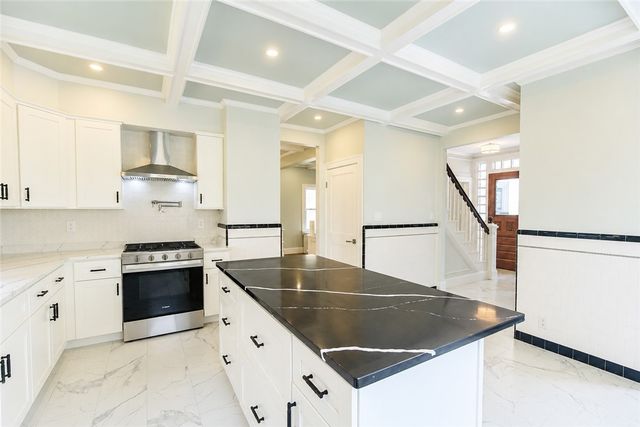 15 Redfern Street, North Providence, RI 02911