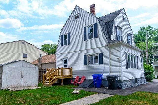15 Redfern Street, North Providence, RI 02911