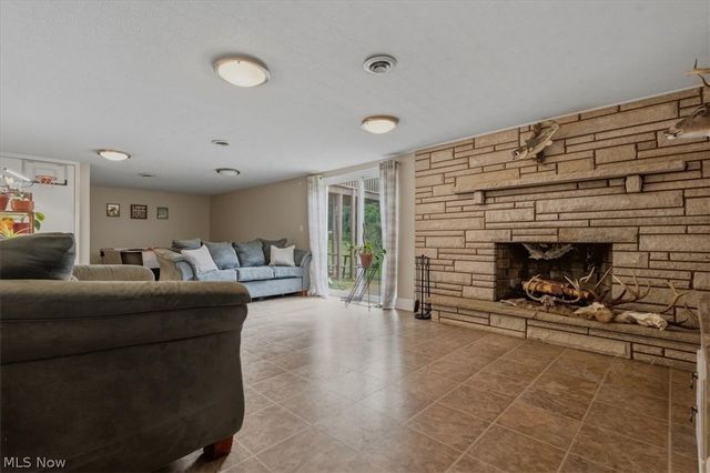 47 W Lubeck Hills Drive, Washington, WV 26181