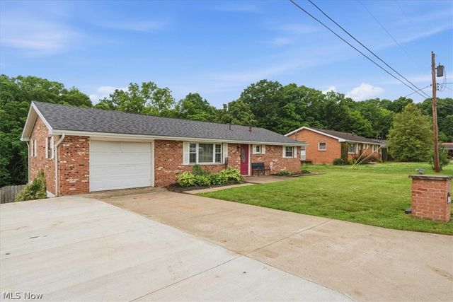 47 W Lubeck Hills Drive, Washington, WV 26181