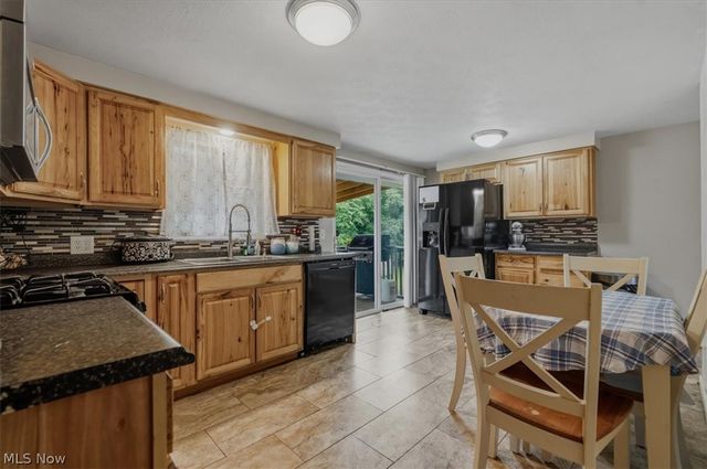 47 W Lubeck Hills Drive, Washington, WV 26181