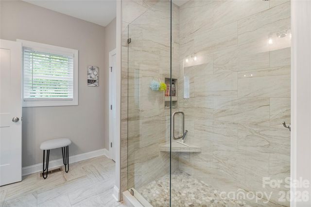 4944 Southview Drive, Hickory, NC 28602