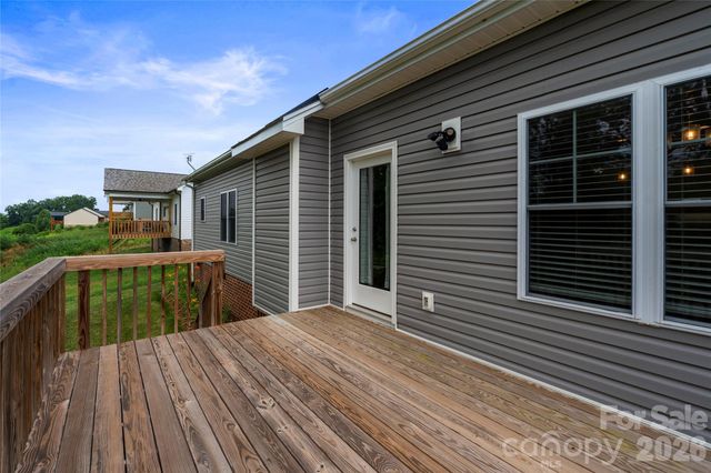 4944 Southview Drive, Hickory, NC 28602