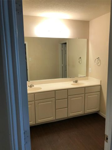 3238 Apple Dale Drive, Houston, TX 77084