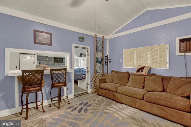 89 OAK LN, Orrtanna, PA 17353