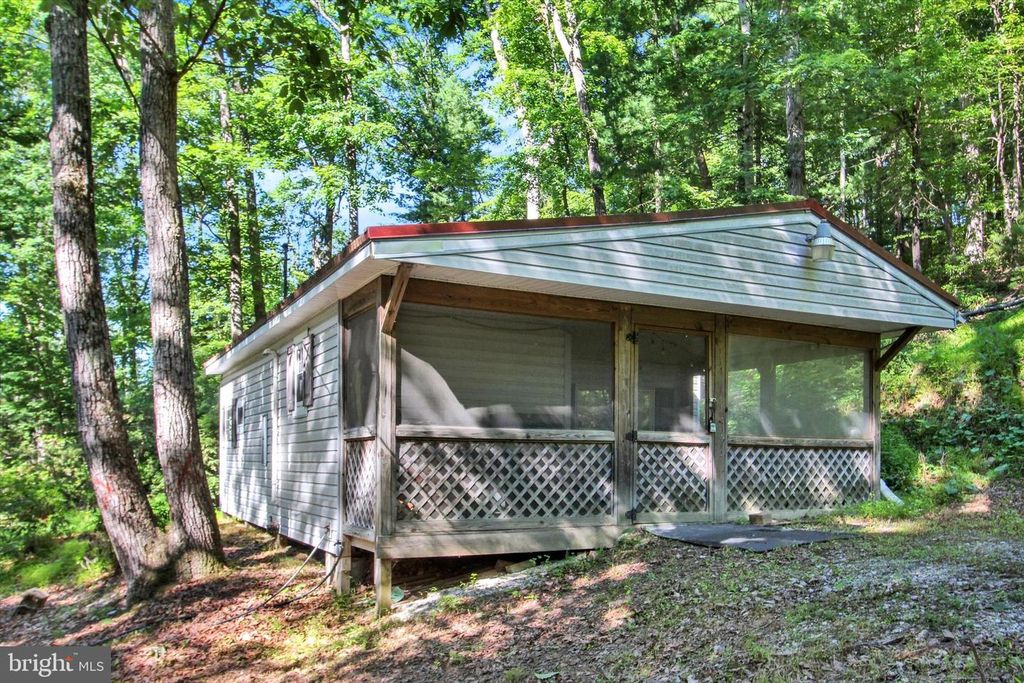 89 OAK LN, Orrtanna, PA 17353