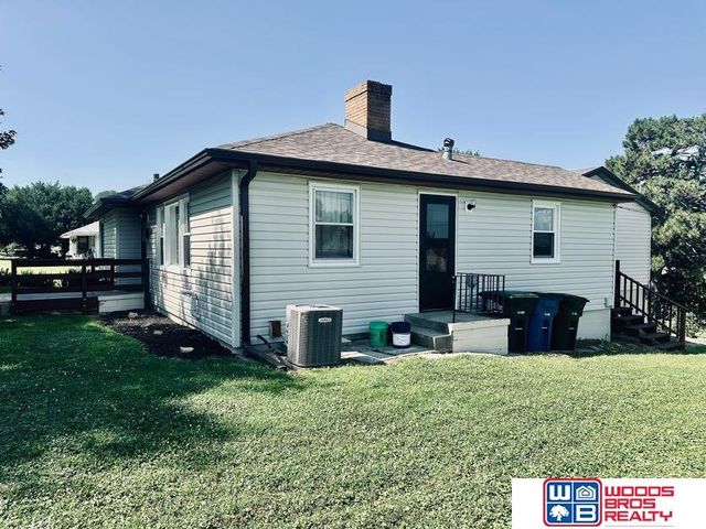 2234 S 41st Street, Omaha, NE 68105