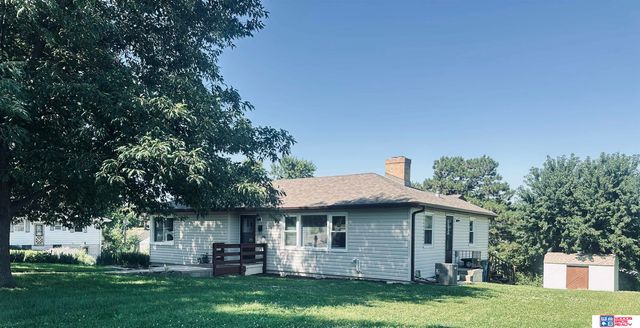 2234 S 41st Street, Omaha, NE 68105