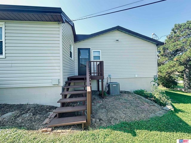 2234 S 41st Street, Omaha, NE 68105