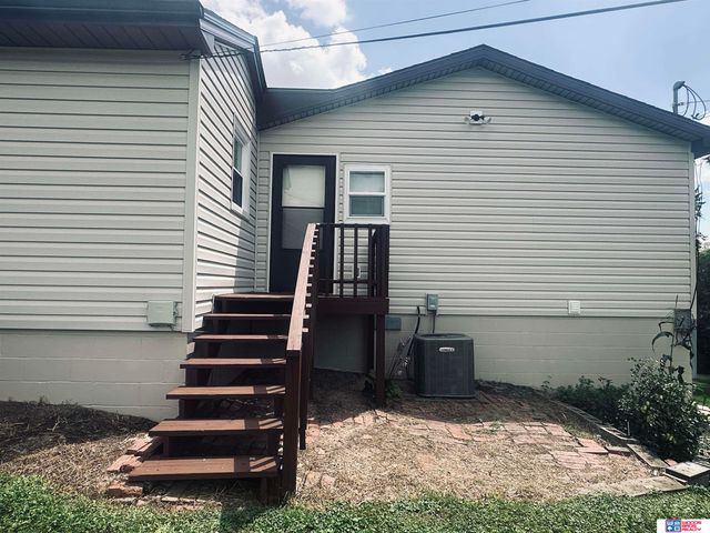 2234 S 41st Street, Omaha, NE 68105