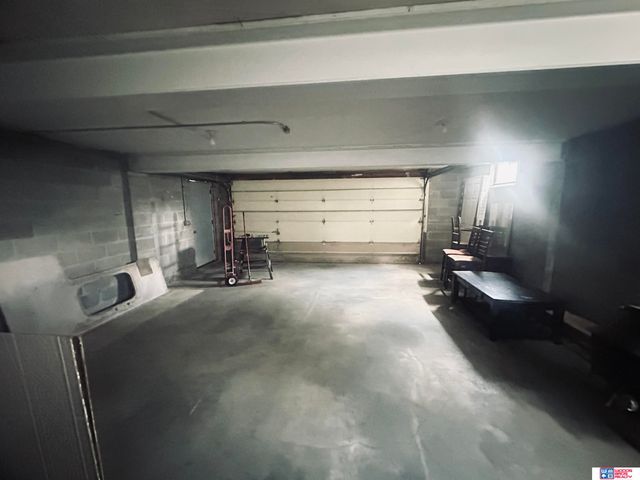 2234 S 41st Street, Omaha, NE 68105