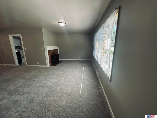 2234 S 41st Street, Omaha, NE 68105
