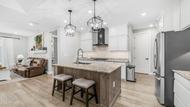 3855 S MCQUEEN Road 60, Chandler, AZ 85286