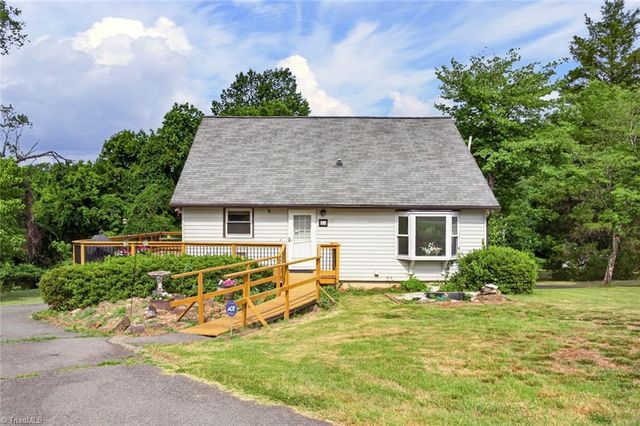 4908 Southwin Drive, Winston-salem, NC 27104
