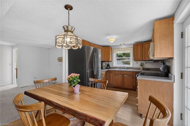 4908 Southwin Drive, Winston-salem, NC 27104