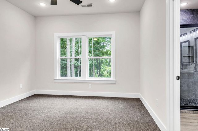 335 W Peachtree Street, Woodruff, SC 29388