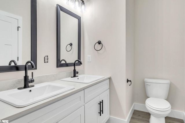 335 W Peachtree Street, Woodruff, SC 29388